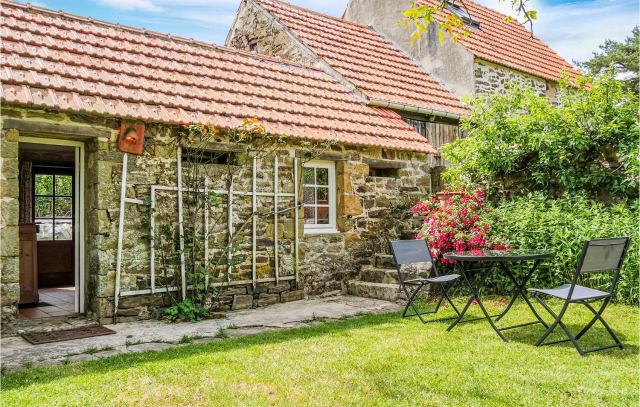 Stunning Home In Quettehou With Wifi Eksteriør bilde
