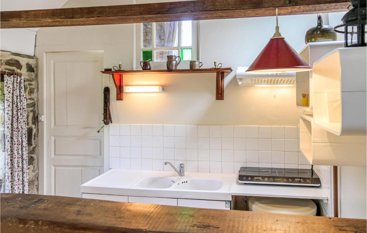 Stunning Home In Quettehou With Wifi Eksteriør bilde